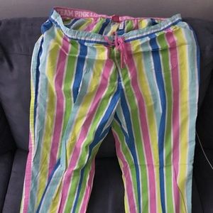 Victoria’s Secret Pink - Capri/pants. Size M. NWOT